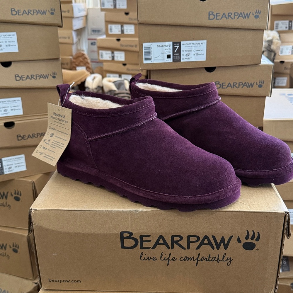 BEARPAW Super Shorty Boots NEW IN BOX